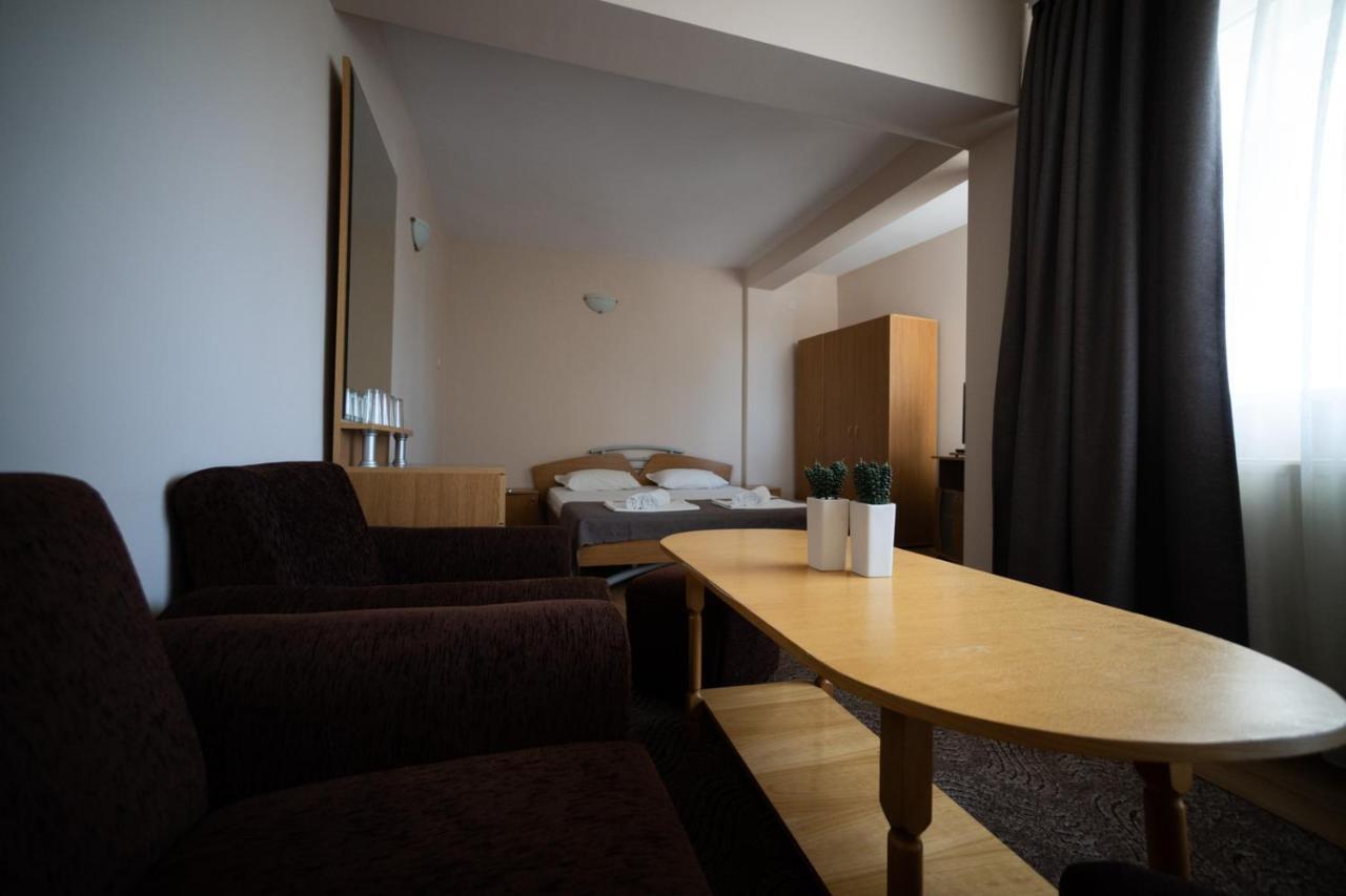 Hotel Velista Voneshta Voda Eksteriør bilde