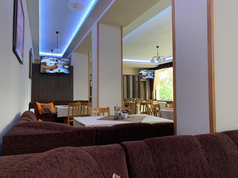 Hotel Velista Voneshta Voda Eksteriør bilde